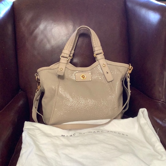 Marc by Marc Jacobs Handbag - Picture 2 of 10